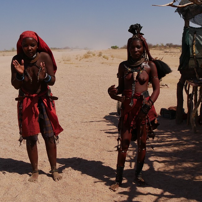 Jeunes femmes de la tribu des « Himbas » - Namibie